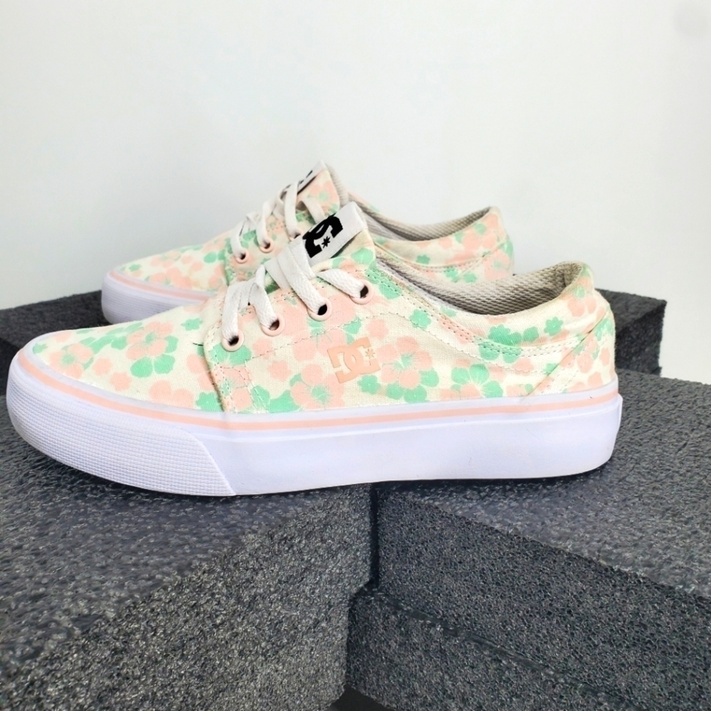 DC Shoes Youth 5 Girl's Trase TX Skate Shoes Floral Design Canvas
